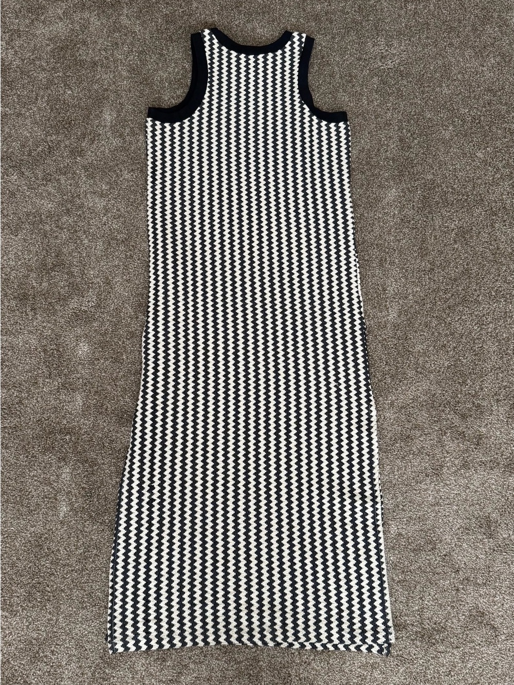 LAST CHANCE ☀️ NWOT LOFT Black and White Zigzag Sleeveless Midi Dress - Picture 11 of 14